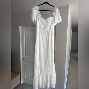 Lulus White M Maxi Dress